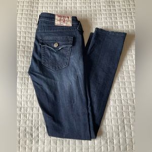 True religion women’s size 28 jeans.  Skinny, dark wash.